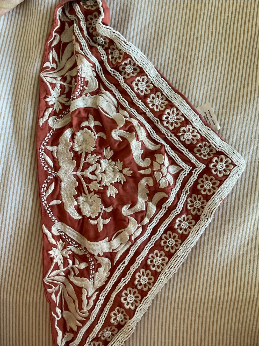 Red head scarf - Picture 2 of 3